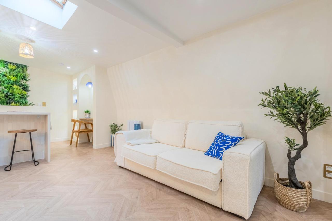 Studio Duplex Standing Centre - Lille Aux Bleuets Luaran gambar